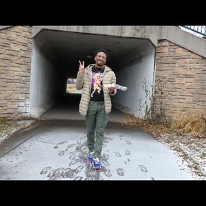 Meet your posher, Julius.